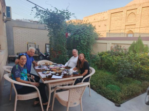 Shodlik Guest House